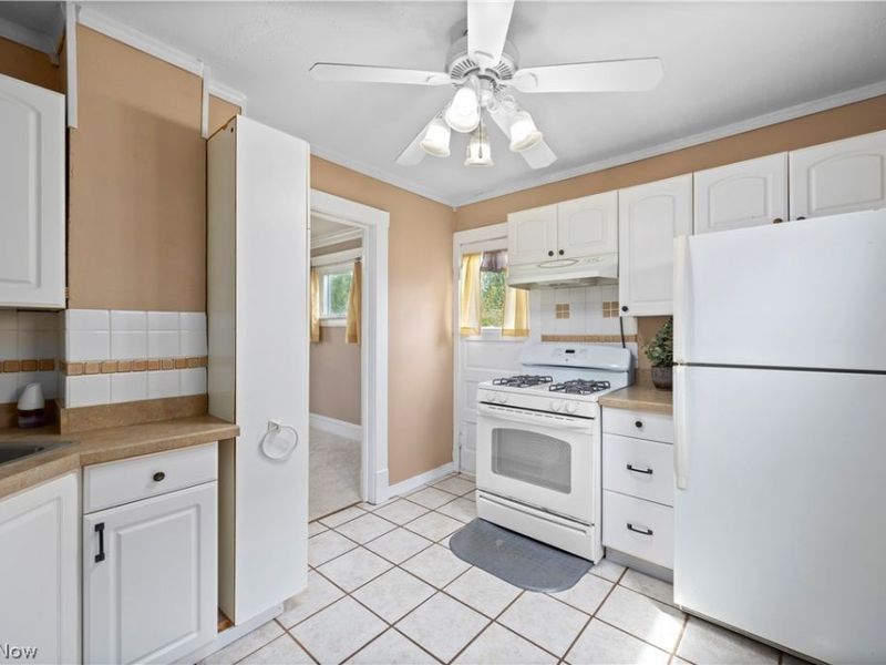 3810 Russell Avenue, Parma, OH 44134 Photo 5