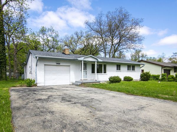988 Spruce Lane , St. Anne, IL 60964