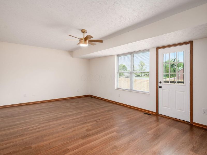 1492 Pine Wild Drive, Columbus, OH 43223 Photo 7