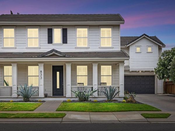 833 S Amor St, Mountain House, CA 95391