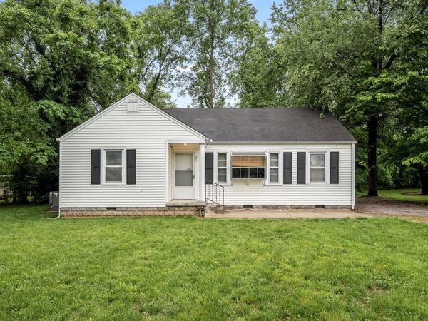304 4th Ave, Murfreesboro, TN 37130