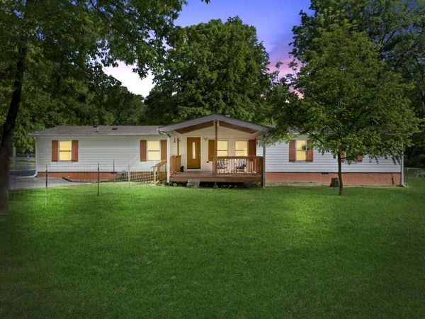 2840 Newcut Rd, Columbia, TN 38401