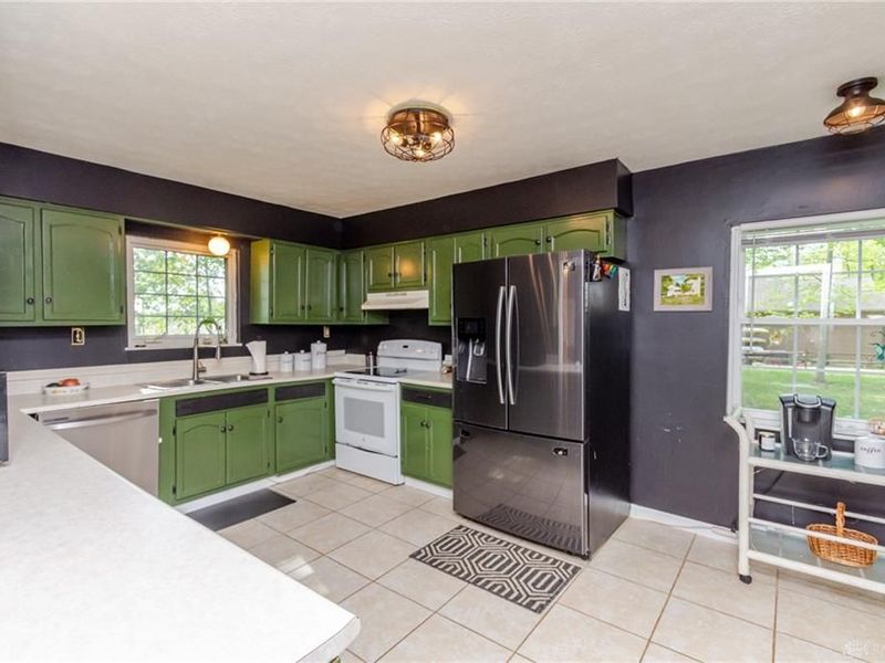 678 Skodborg Drive, Eaton, OH 45320 Photo 9
