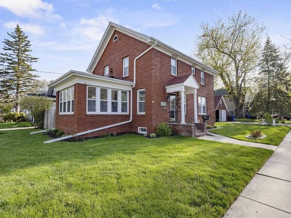 1305 LAWRENCE STREET, Appleton, WI 54914