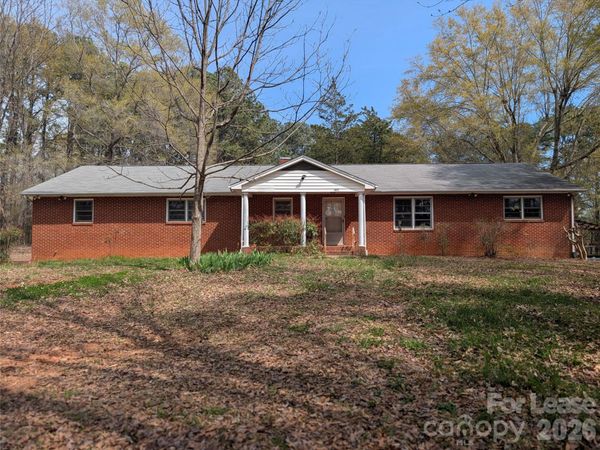 805 Edgewood Road , Bessemer City, NC 28016