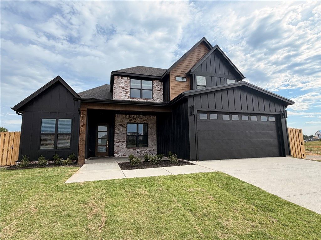 4113 W Pepper Drive , Rogers, AR 72758 Main Photo