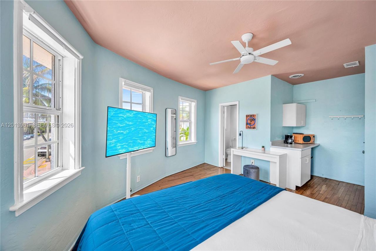 7643 Harding Ave , Miami Beach, FL 33141 Photo