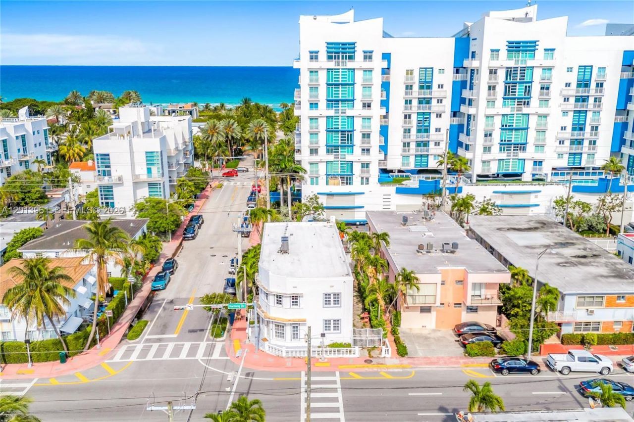 7643 Harding Ave , Miami Beach, FL 33141 Photo
