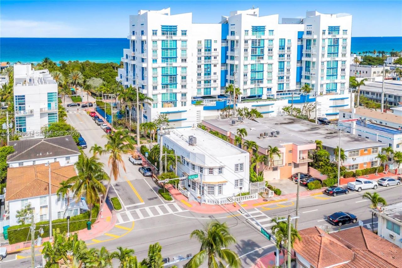 7643 Harding Ave , Miami Beach, FL 33141 Photo