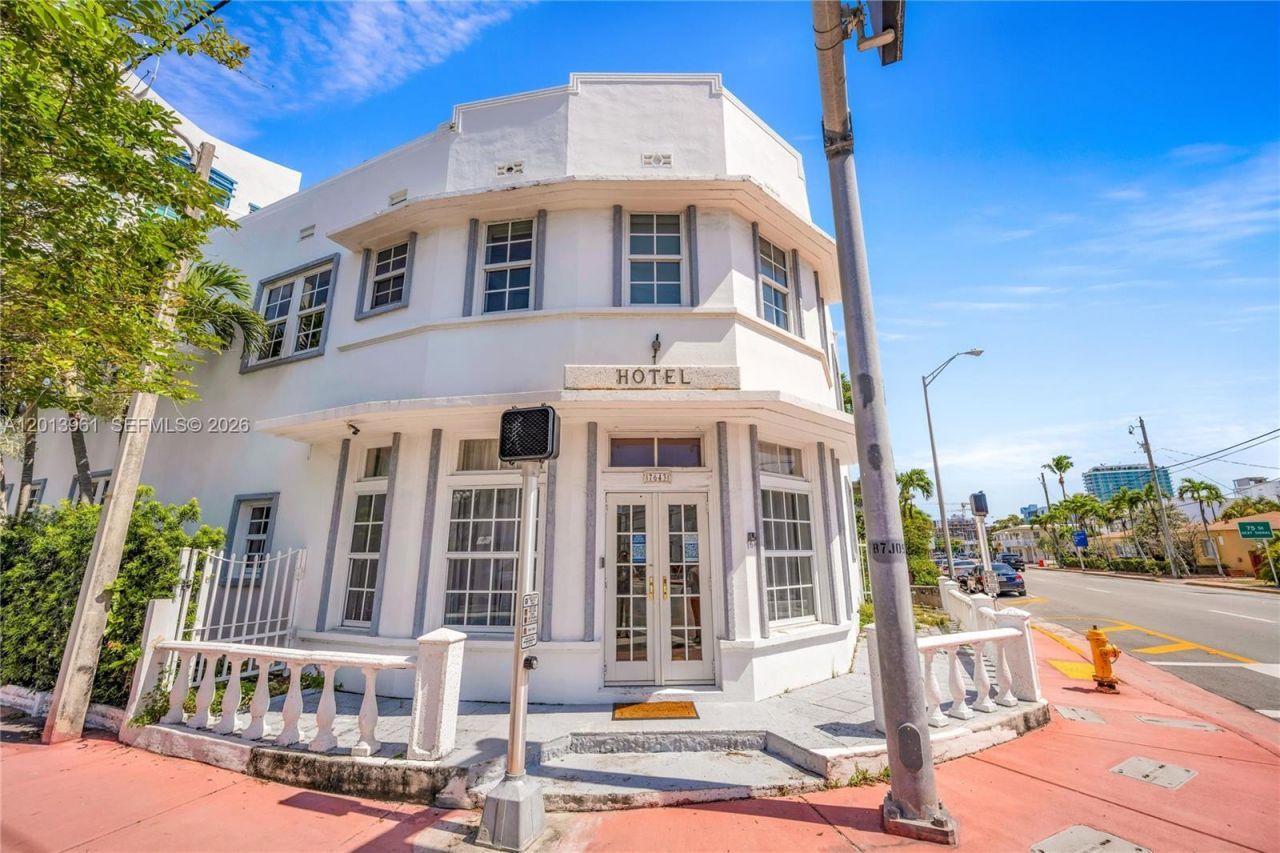7643 Harding Ave , Miami Beach, FL 33141 Photo