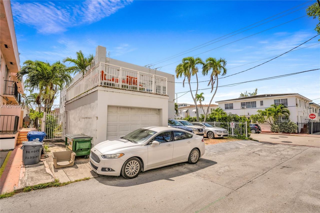 7643 Harding Ave , Miami Beach, FL 33141 Photo