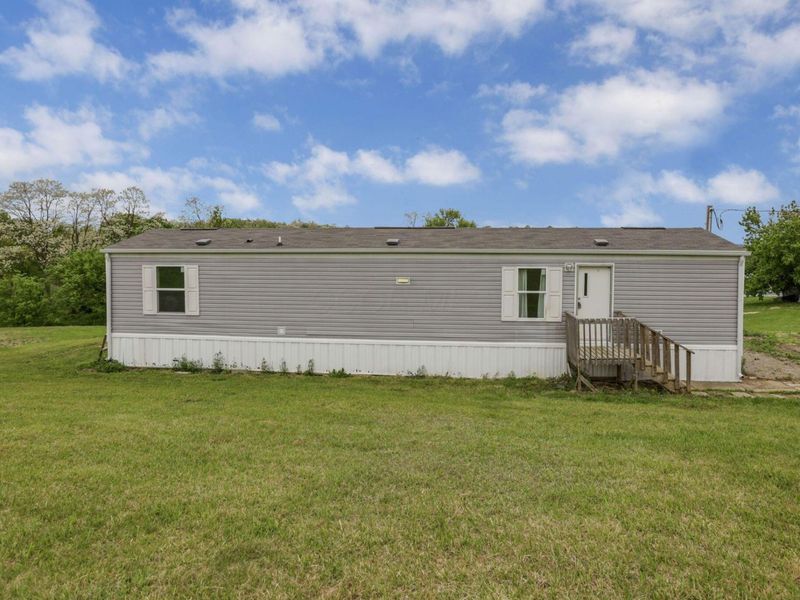 7925 Hunter Road SW, Amanda, OH 43102 Photo 2