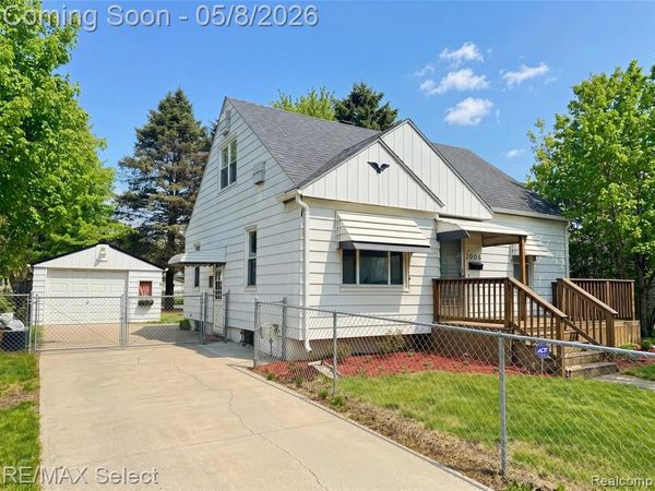 2906 Arizona Avenue, Flint, MI 48506
