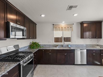 638 Coyote Bluff Court, Reno, NV 89506 Photo