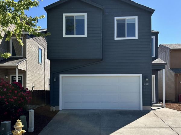 359 Jans Court, Central Point, OR 97502
