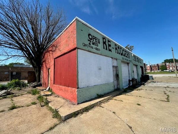 2511 Natural Bridge Avenue , St Louis, MO 63107