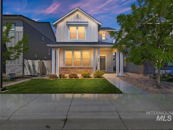 353 S Calf Creek, Meridian, ID 83642