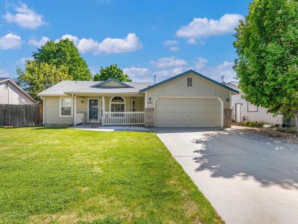 1661 E Pineridge Drive, Boise, ID 83716