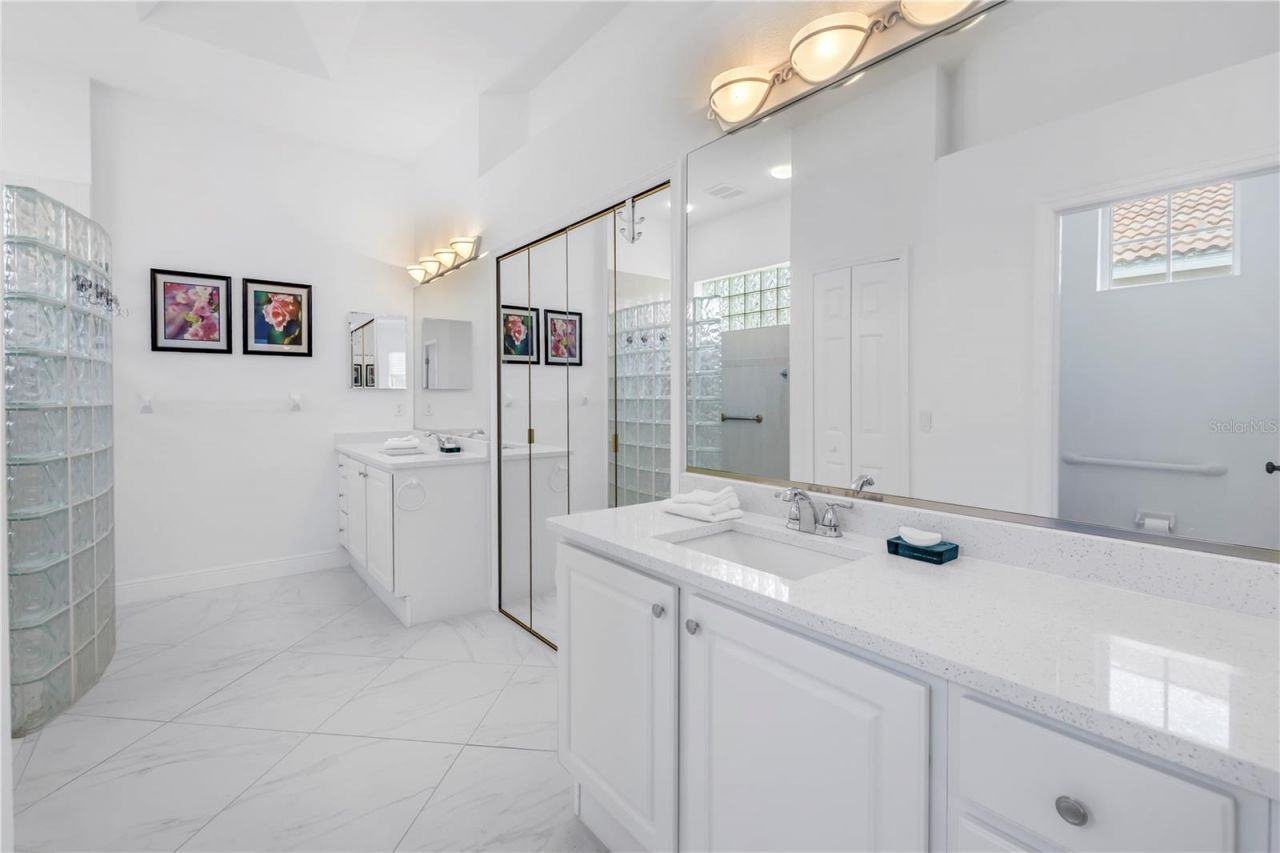 4334 Mirabella Circle , Bradenton, FL 34210 Photo
