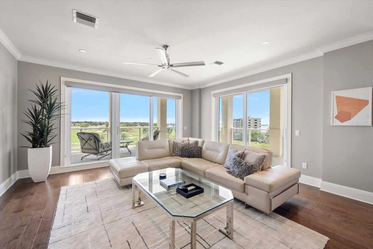85 Belleview Boulevard, Unit 401, Belleair, FL 33756 Photo