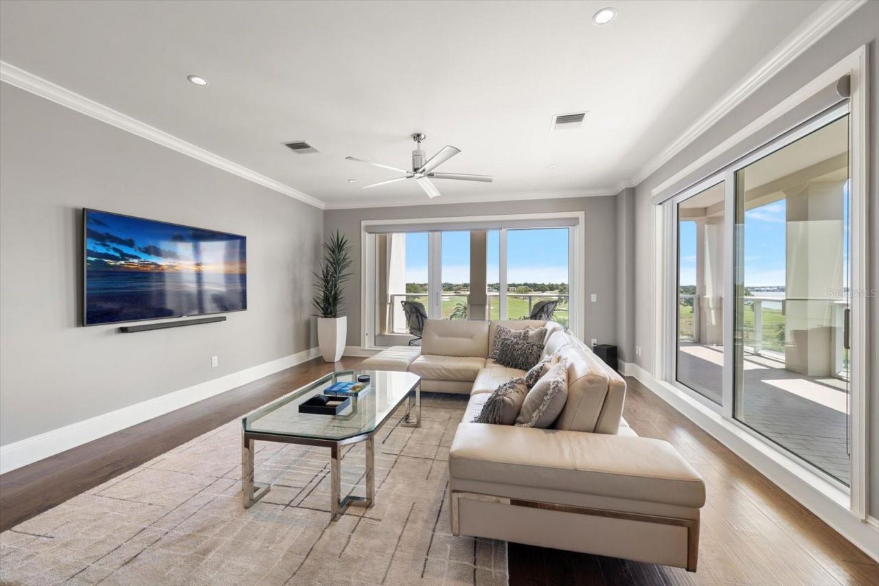 85 Belleview Boulevard, Unit 401, Belleair, FL 33756 Photo
