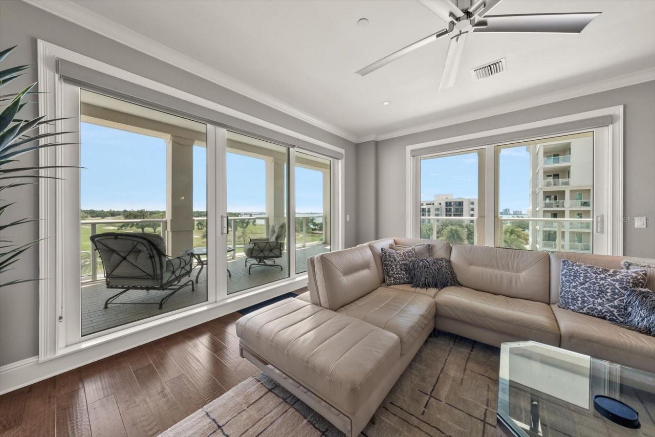 85 Belleview Boulevard, Unit 401, Belleair, FL 33756 Photo