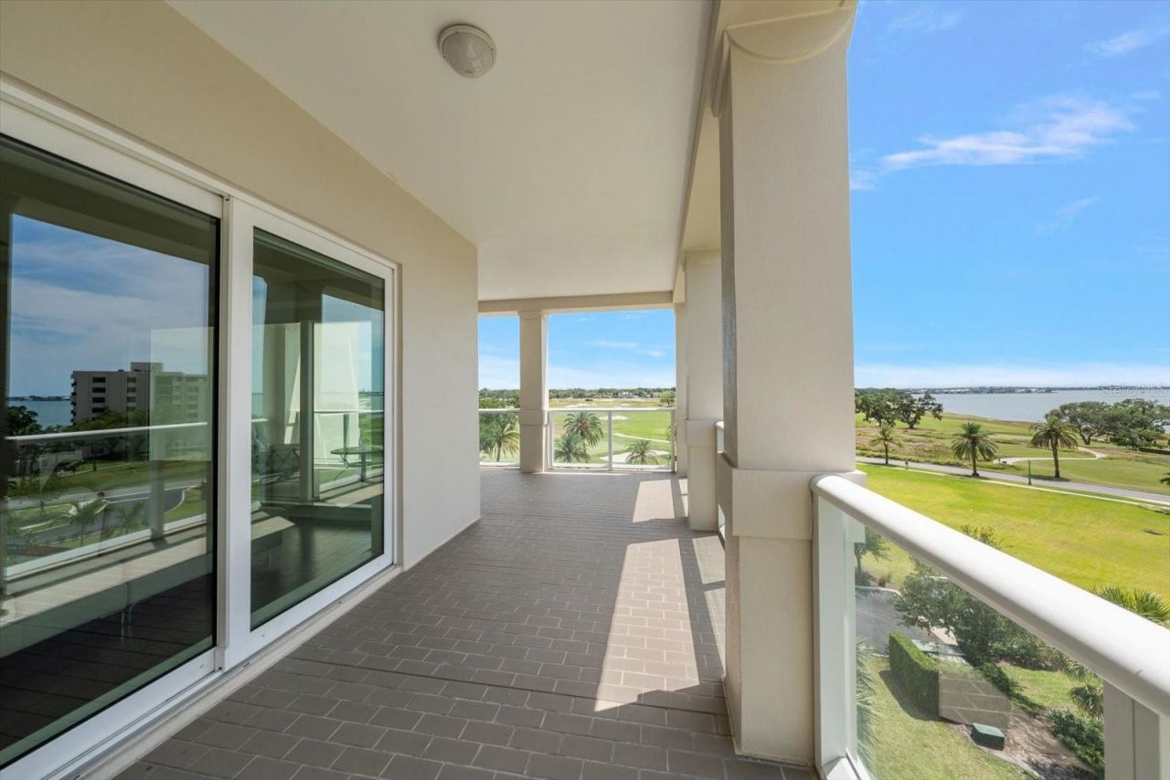 85 Belleview Boulevard, Unit 401, Belleair, FL 33756 Photo