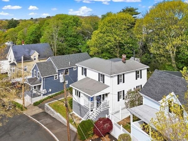 29 Woodlawn St, Lynn, MA 01904
