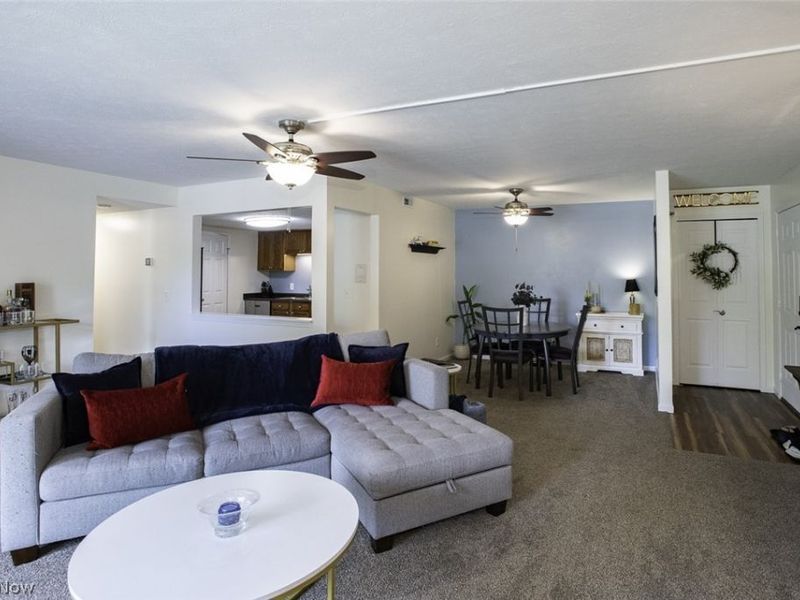 600 Tollis Parkway, Unit 209, Broadview Heights, OH 44147 Photo 3