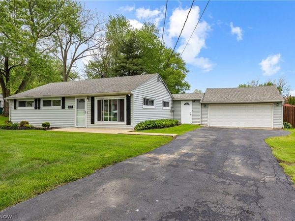 9868 Ridgewood Drive , Twinsburg, OH 44087