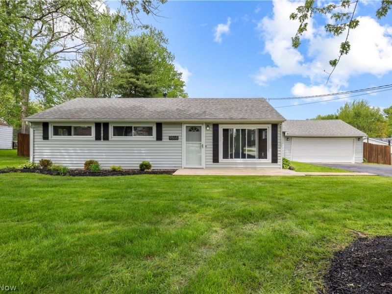9868 Ridgewood Drive, Twinsburg, OH 44087 Photo 2