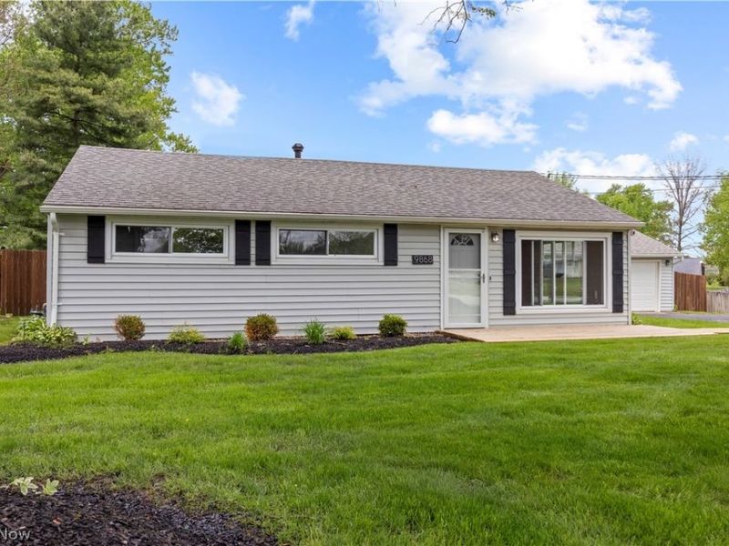 9868 Ridgewood Drive, Twinsburg, OH 44087 Photo 3