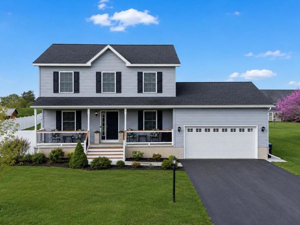 34 Eagle Lane, Halfmoon, NY 12118