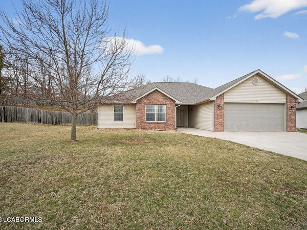 4905 SANDSTONE DRIVE, Columbia, MO 65202