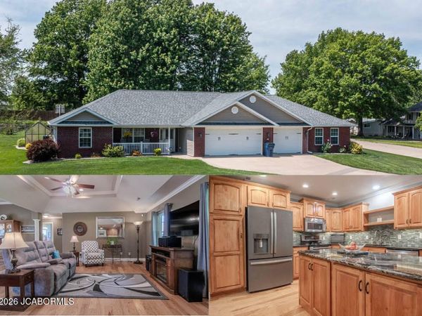 72 S LARAND DRIVE, Holts Summit, MO 65043