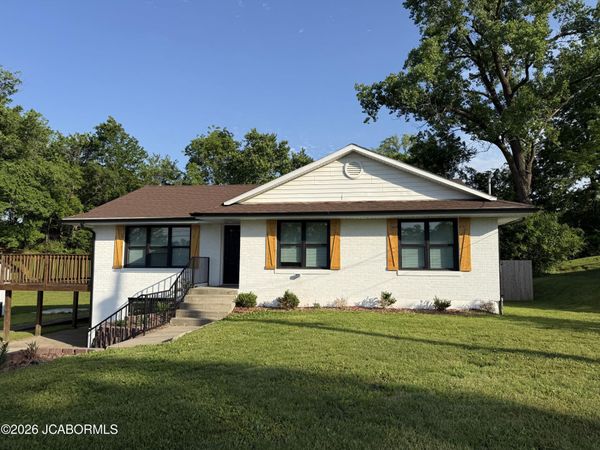 2821 KENBORG HILLS ROAD, Jefferson City, MO 65109