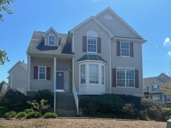240 Winding Hill Dr, Mount Olive, NJ 07840