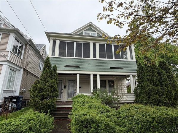 1300-1302 Oak Street , Syracuse, NY 13203