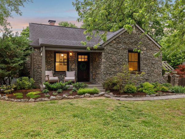 920 Carolyn Ave, Nashville, TN 37216