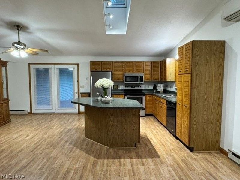 525 Champion Avenue W, Warren, OH 44483 Photo 5