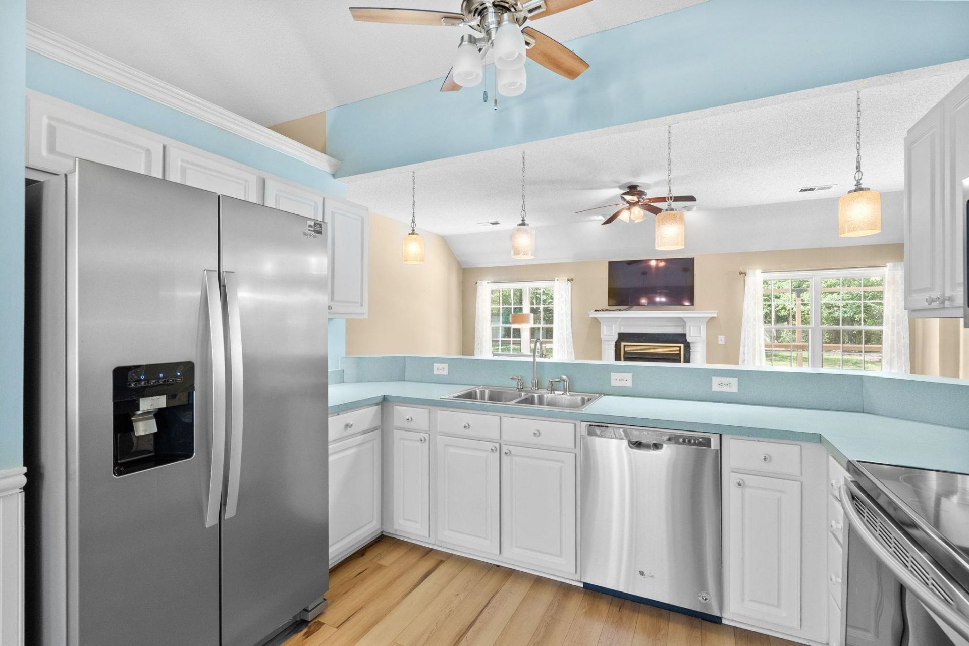 205 Prestwick Rd. Photo 13