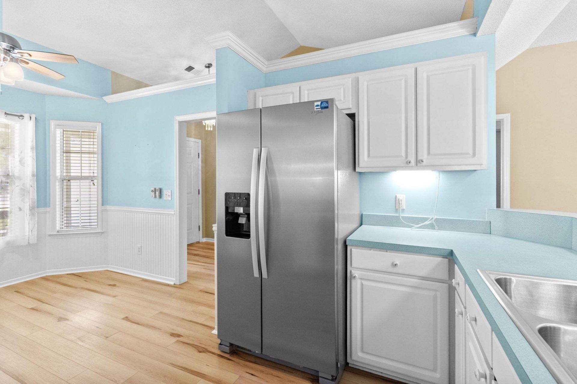 205 Prestwick Rd. Photo 15