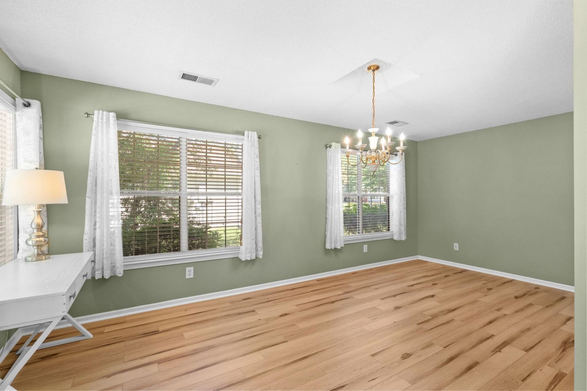 205 Prestwick Rd. Photo 18