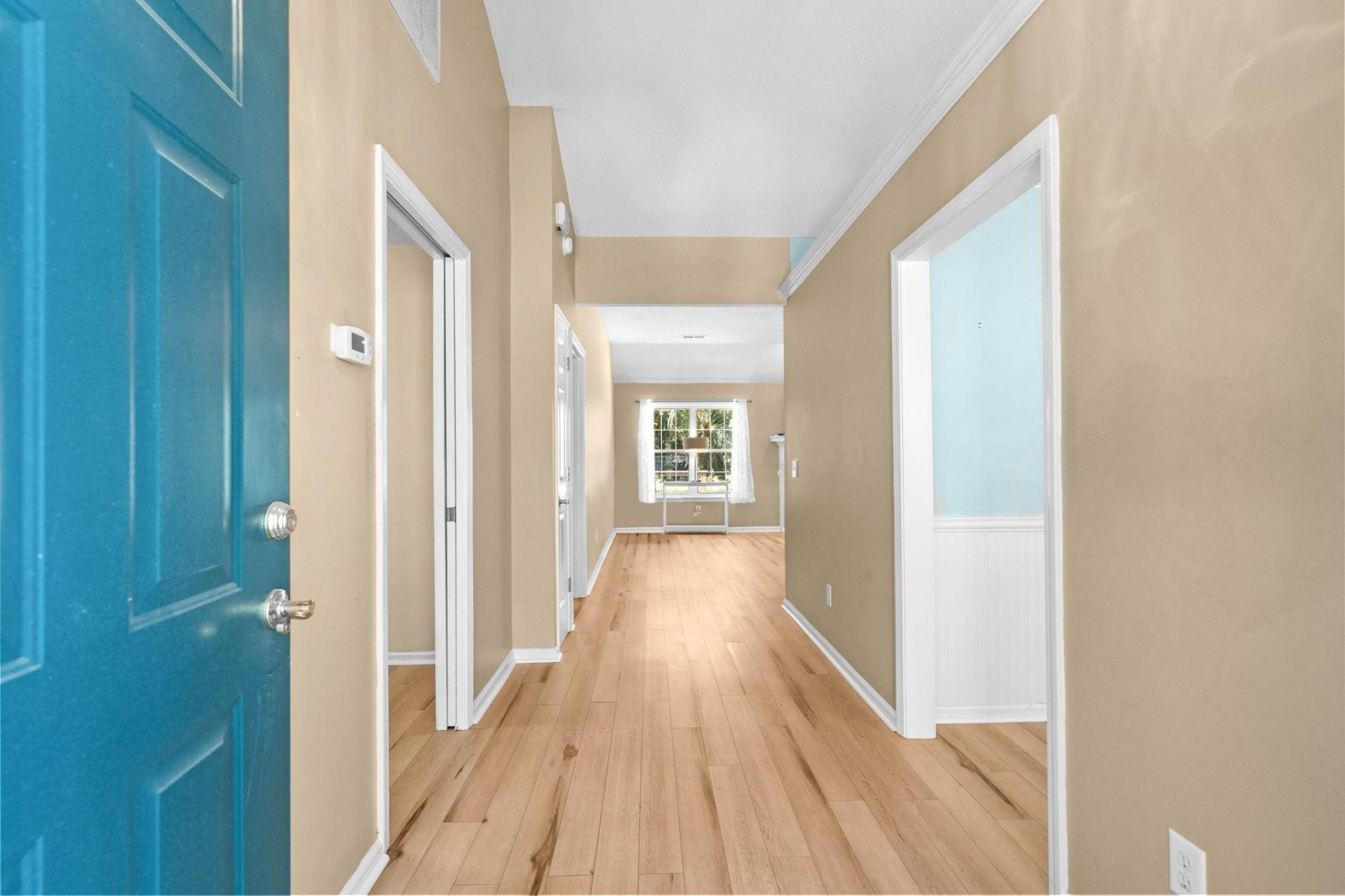 205 Prestwick Rd. Photo 3