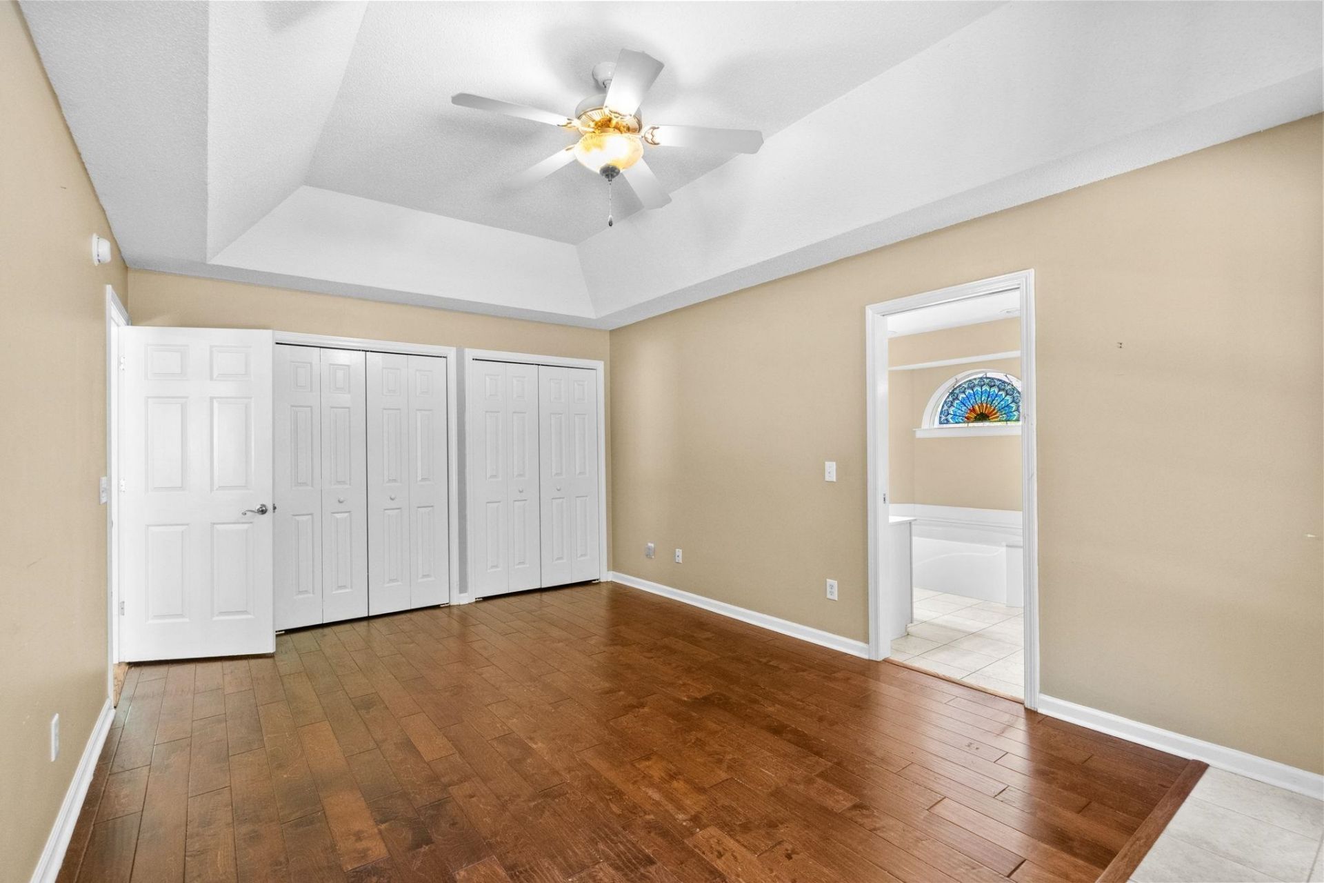 205 Prestwick Rd. Photo 32