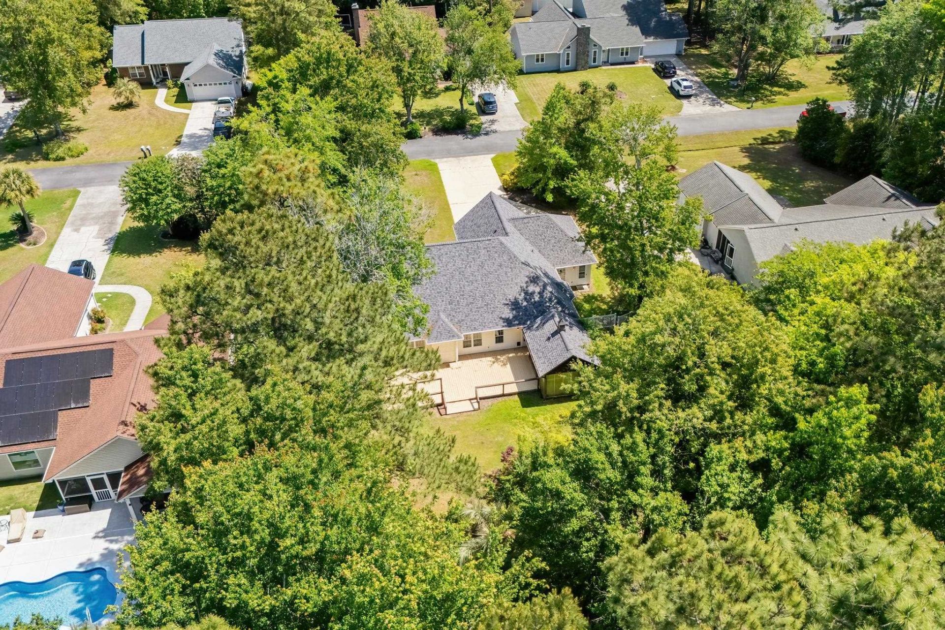 205 Prestwick Rd. Photo 47