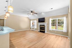 205 Prestwick Rd. photo 4