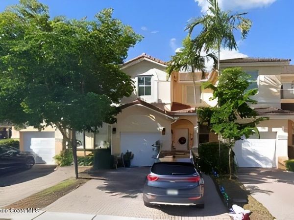 12190 SW 124th Path , Miami, FL 33181