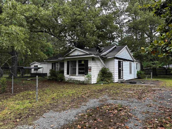 6102 Bullock St , Pine Bluff, AR 71602