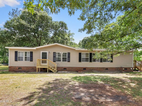 210 Chapel Ridge Road , Richlands, NC 28574